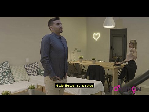 ❤️ PORNBCN 4K Titi handiak dituen emakume heldu batek analean izorratu nahi du gigolo gaztea zakar handiarekin mamada amorioa izorradura gogorra eskuko lana txakur estiloa puxa miazkatzea orgasmoa frantsesezko azpitituluak ️❌ Kalitatezko sexua gugan ☑